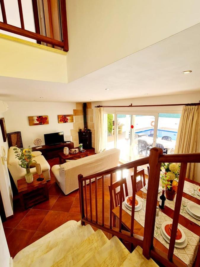 Villa Lorena Sa Caleta Eksteriør billede